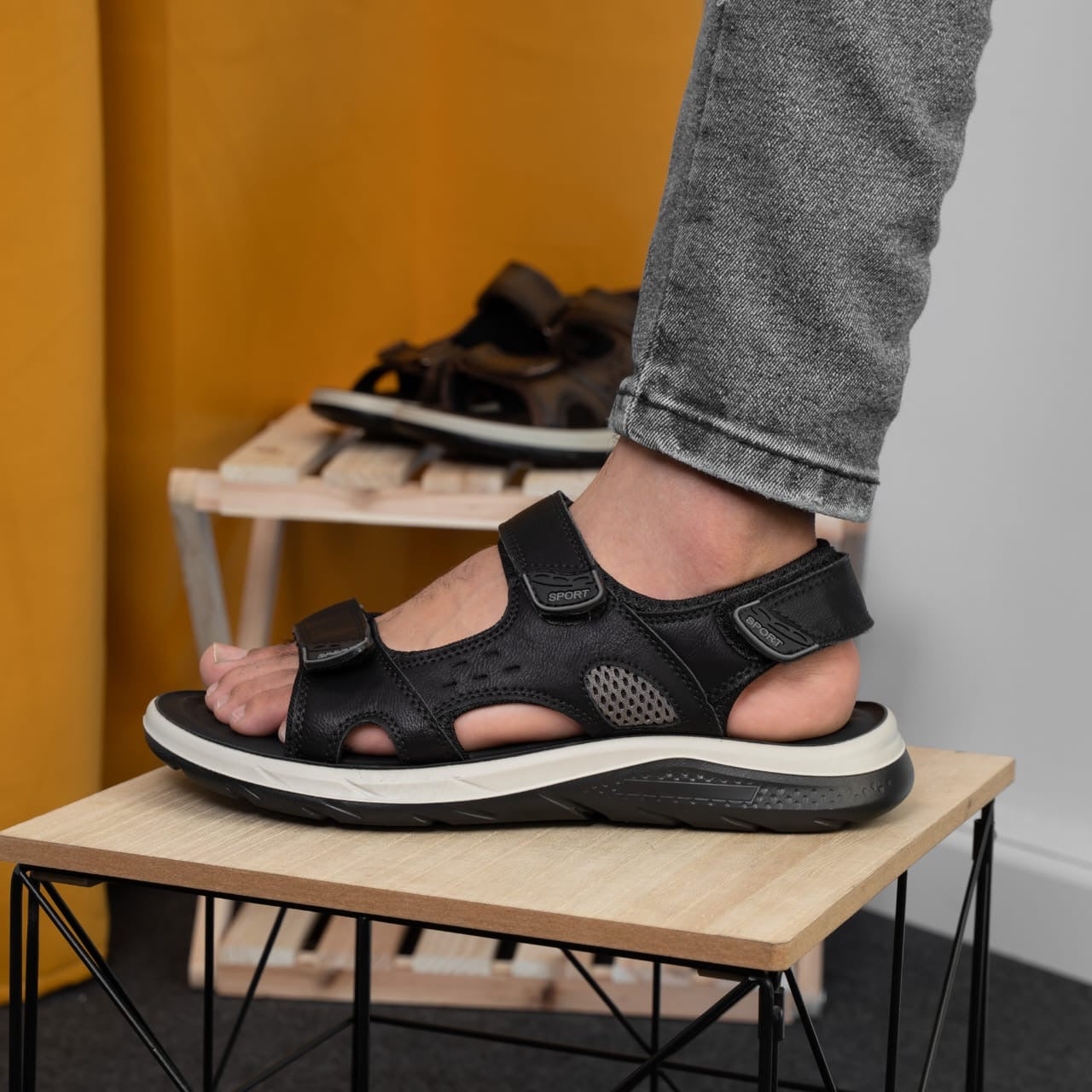 SANDAL CUIR